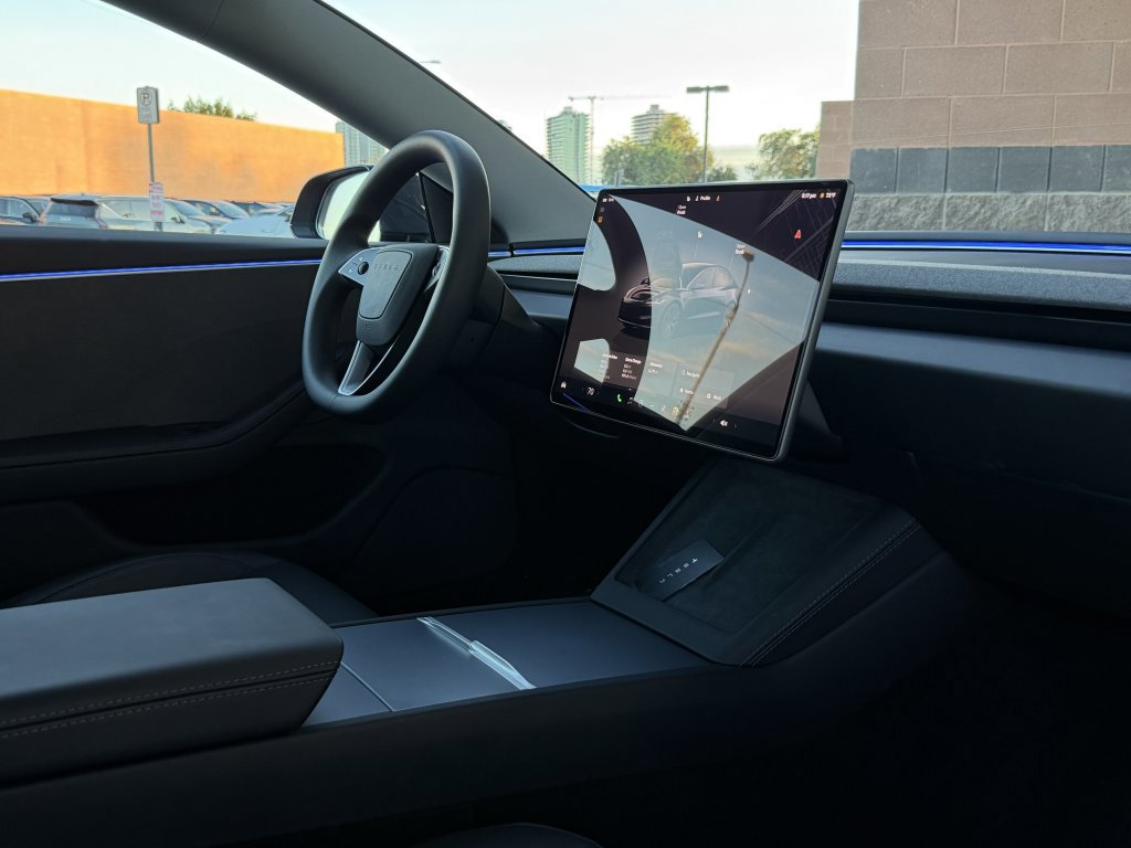 Used 2025 Tesla Model 3 image 46