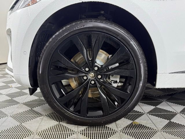 New 2026 Jaguar F-PACE R-Dynamic S image 11