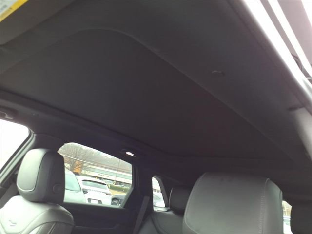 Certified 2025 Cadillac XT5 Premium Luxury image 13