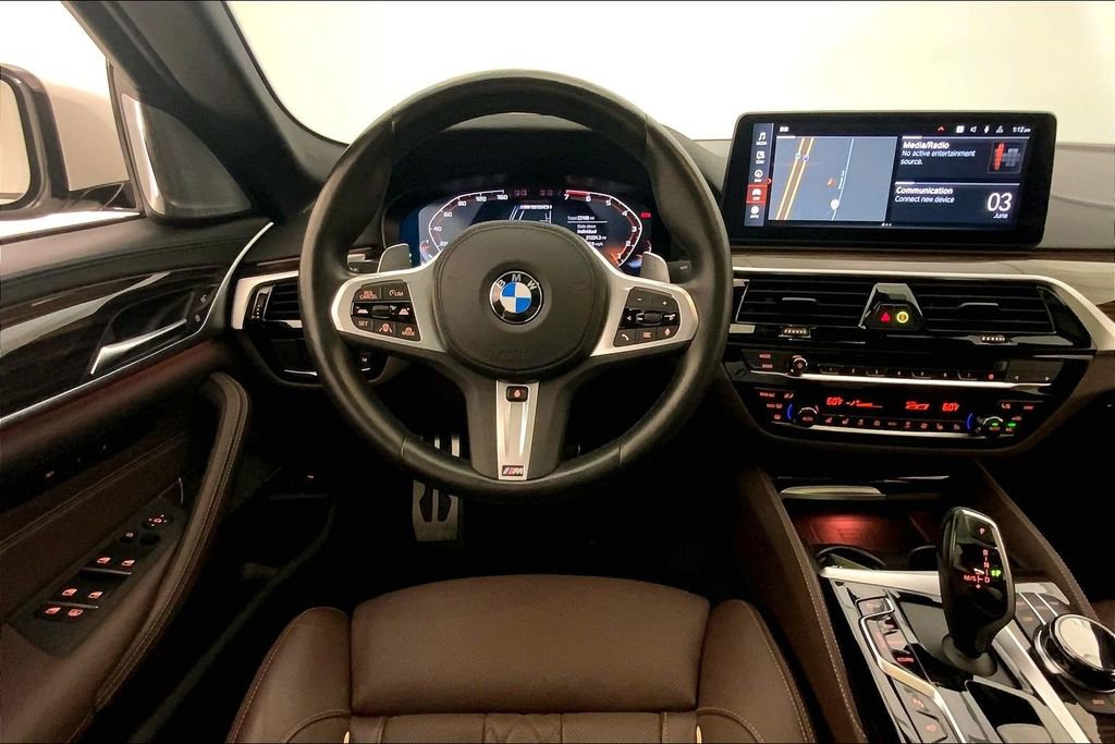 Certified 2023 BMW M550i xDrive w/ Dynamic Handling Package AWD/4WD image 4