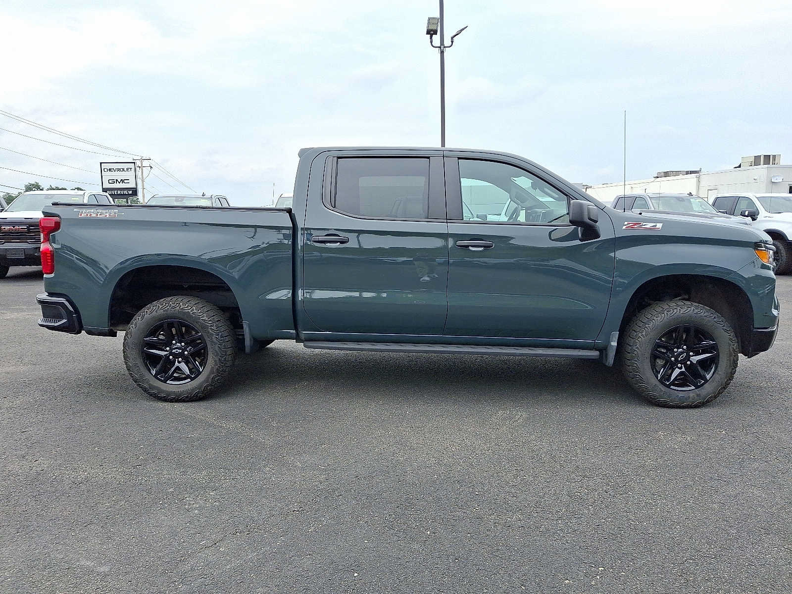 Used 2025 Chevrolet Silverado 1500 Custom Trail Boss AWD/4WD image 7