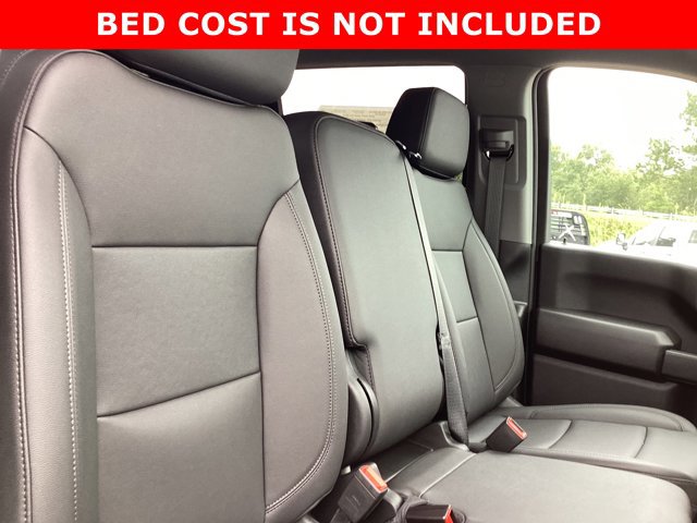 New 2025 GMC Sierra 3500 Pro w/ Convenience Package image 21