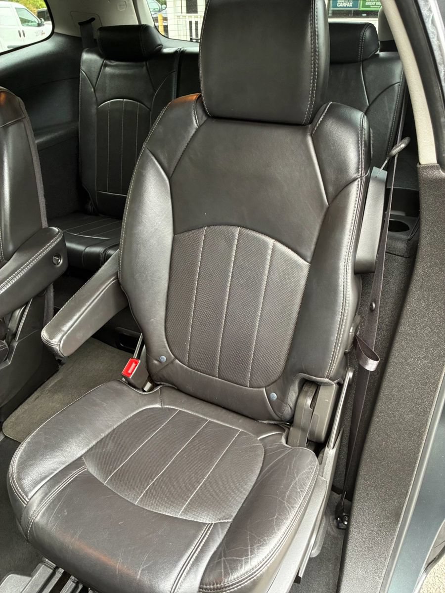 Used 2014 Buick Enclave Leather w/ Trailering Provision Package AWD/4WD image 21