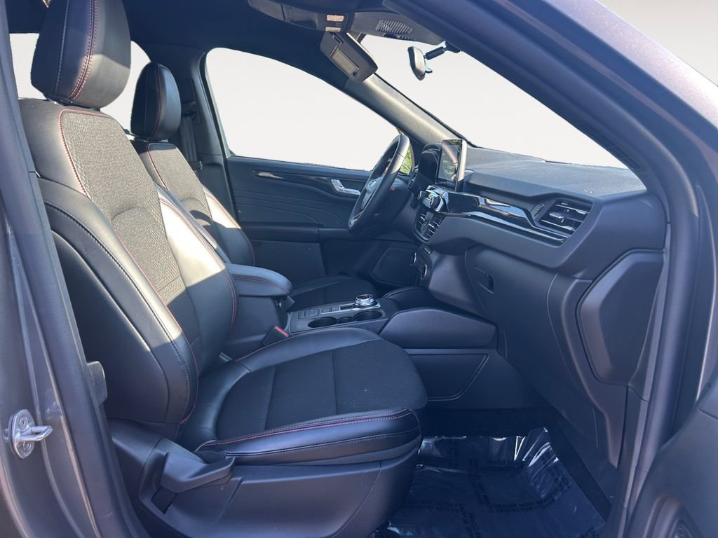 Used 2025 Ford Escape ST-Line AWD/4WD image 10