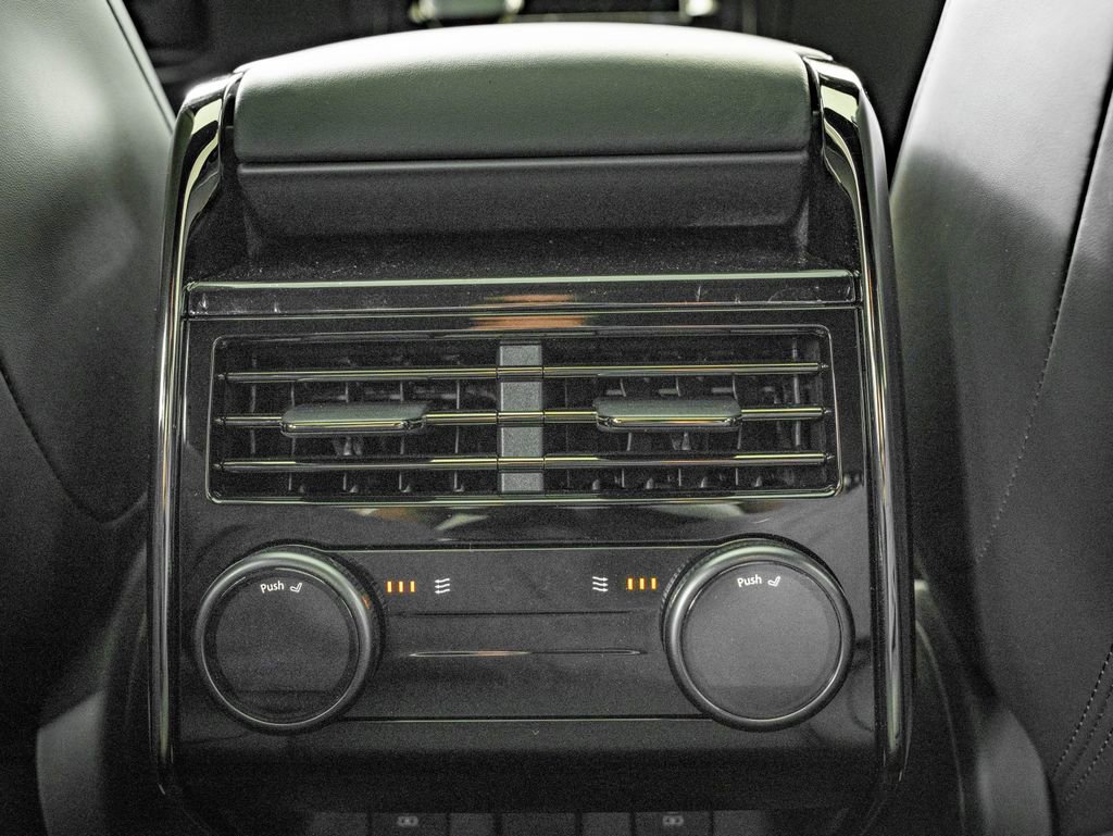 New 2026 Land Rover Range Rover Sport SV image 40