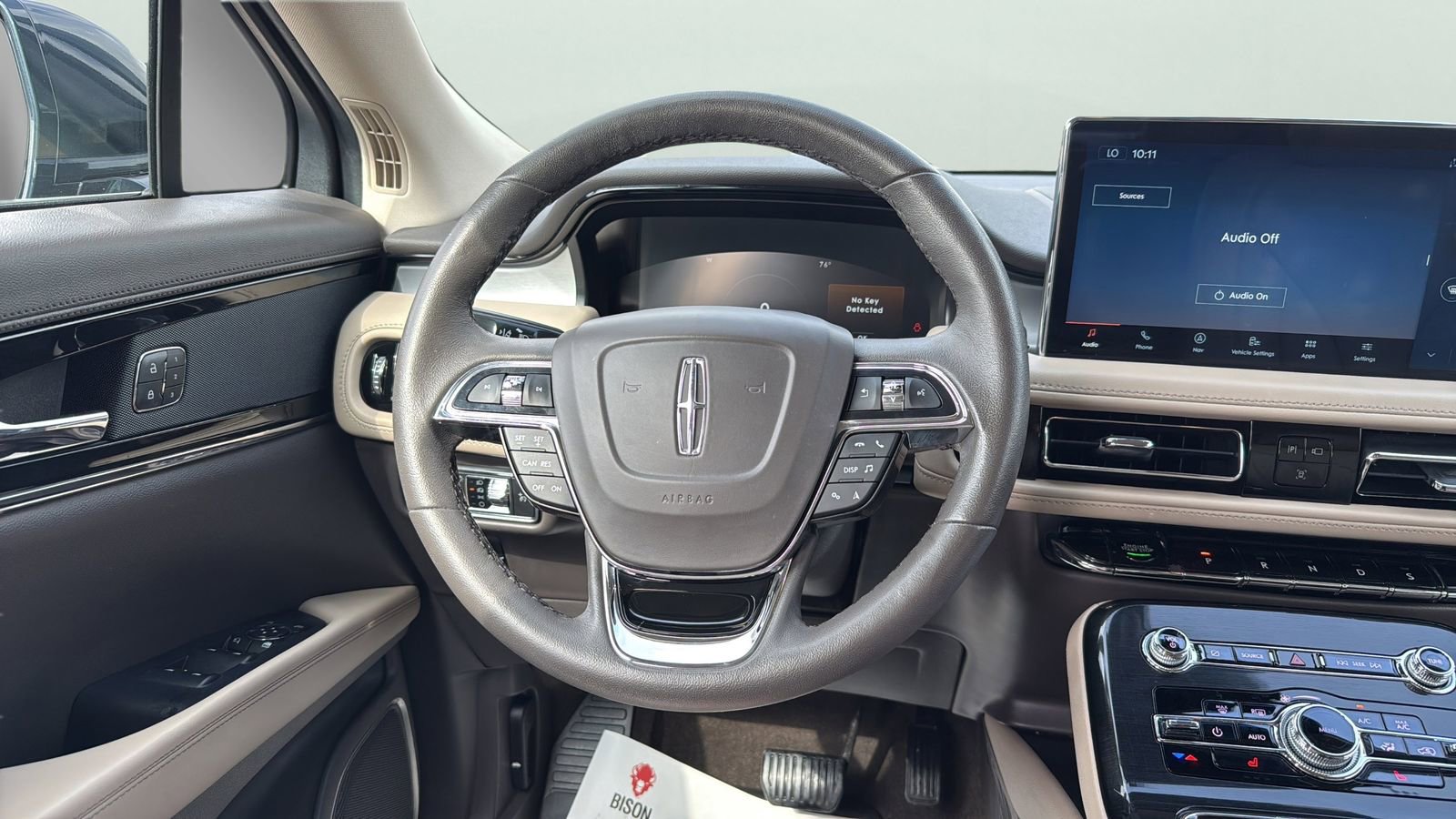 Certified 2022 Lincoln Nautilus FWD w/ Premium Package image 12