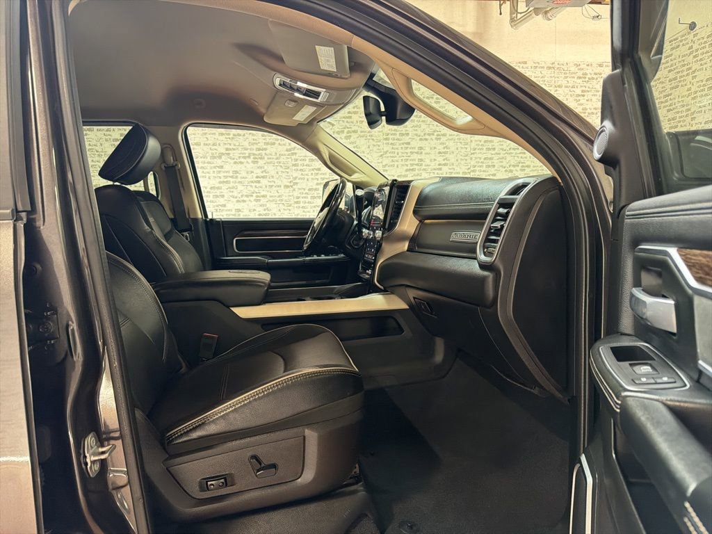 Used 2019 RAM 2500 Laramie AWD/4WD image 11
