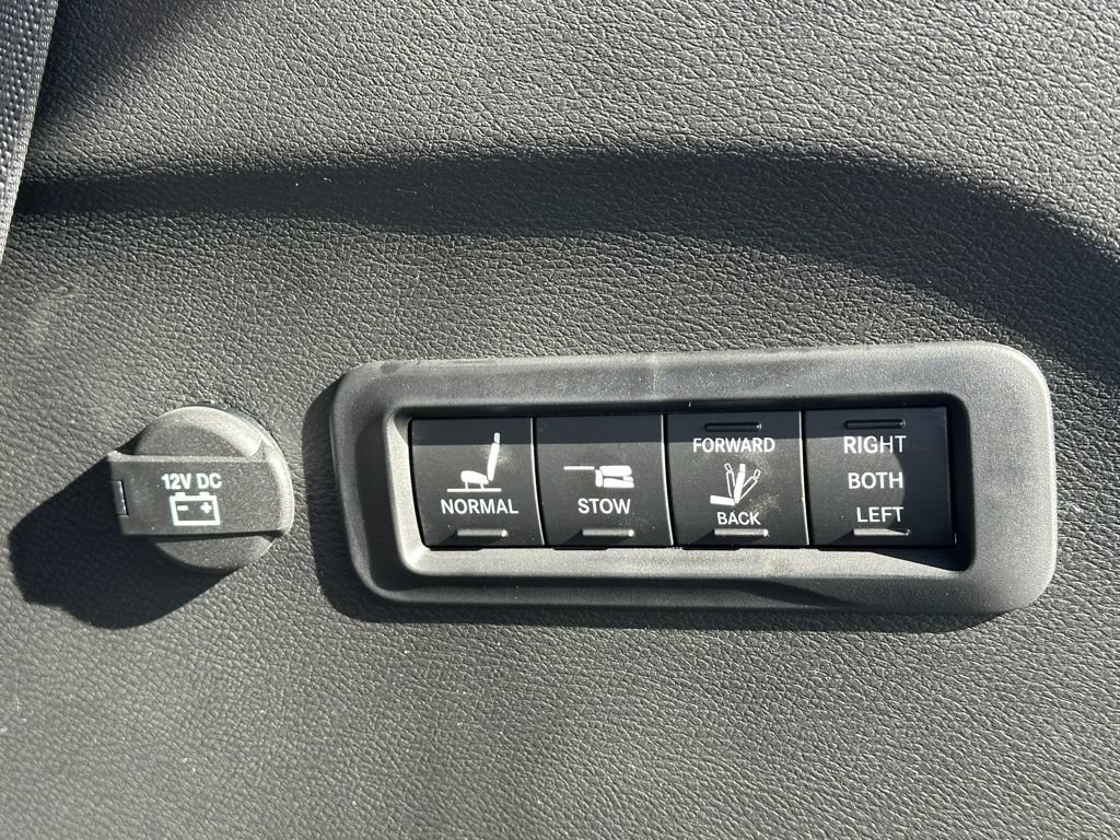 New 2026 Chrysler Pacifica Pinnacle AWD/4WD image 10