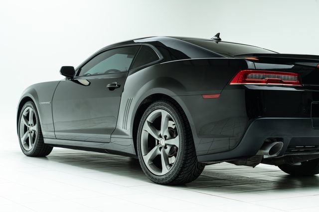 Used 2014 Chevrolet Camaro SS w/ RS Package image 18