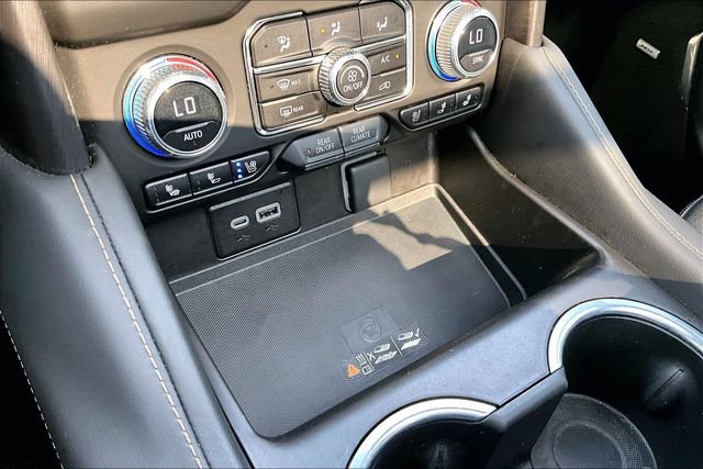 Used 2023 GMC Yukon AT4 w/ AT4 Premium Plus Package AWD/4WD image 15