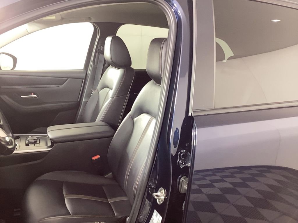 Used 2024 MAZDA CX-90 3.3 Turbo w/ Select Package image 16