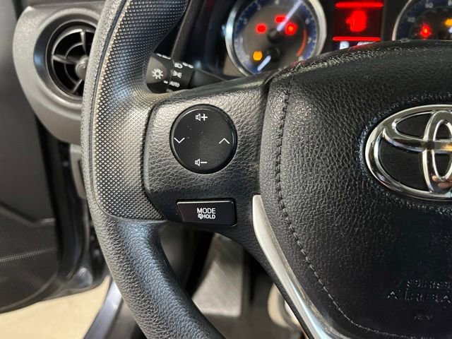 Used 2017 Toyota Corolla L w/ Carpet Mat Package (TMS) FWD image 25
