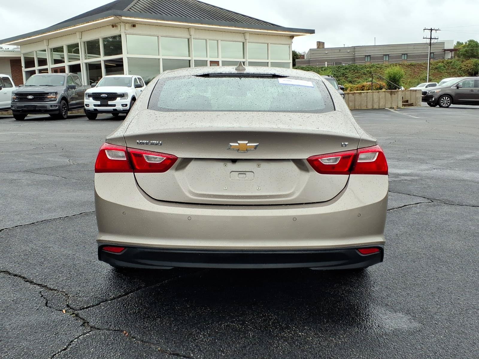Used 2024 Chevrolet Malibu LT FWD image 7