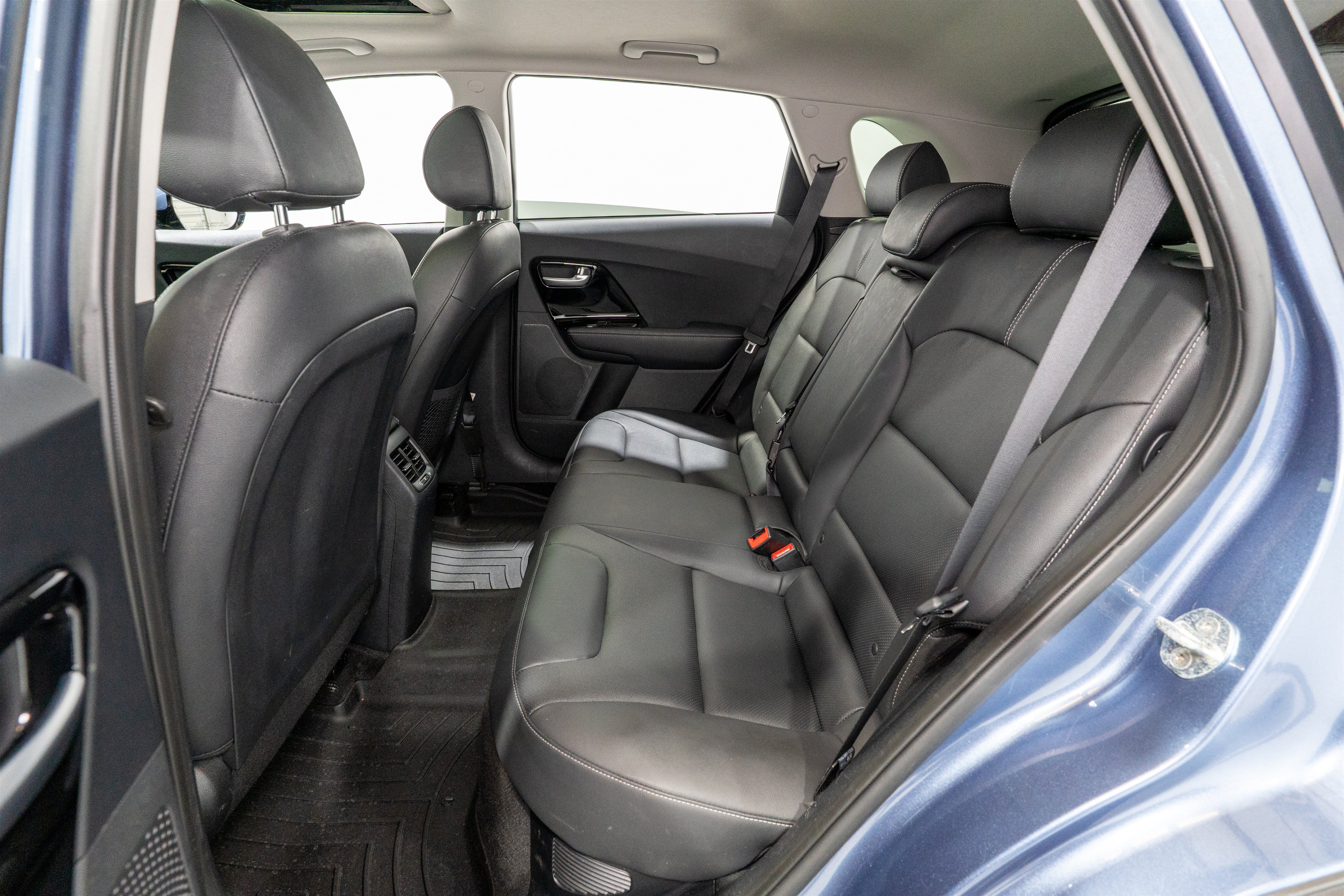 Used 2022 Kia Niro EX Premium FWD image 32