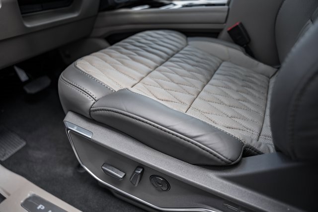 New 2026 Ford F250 Platinum image 45