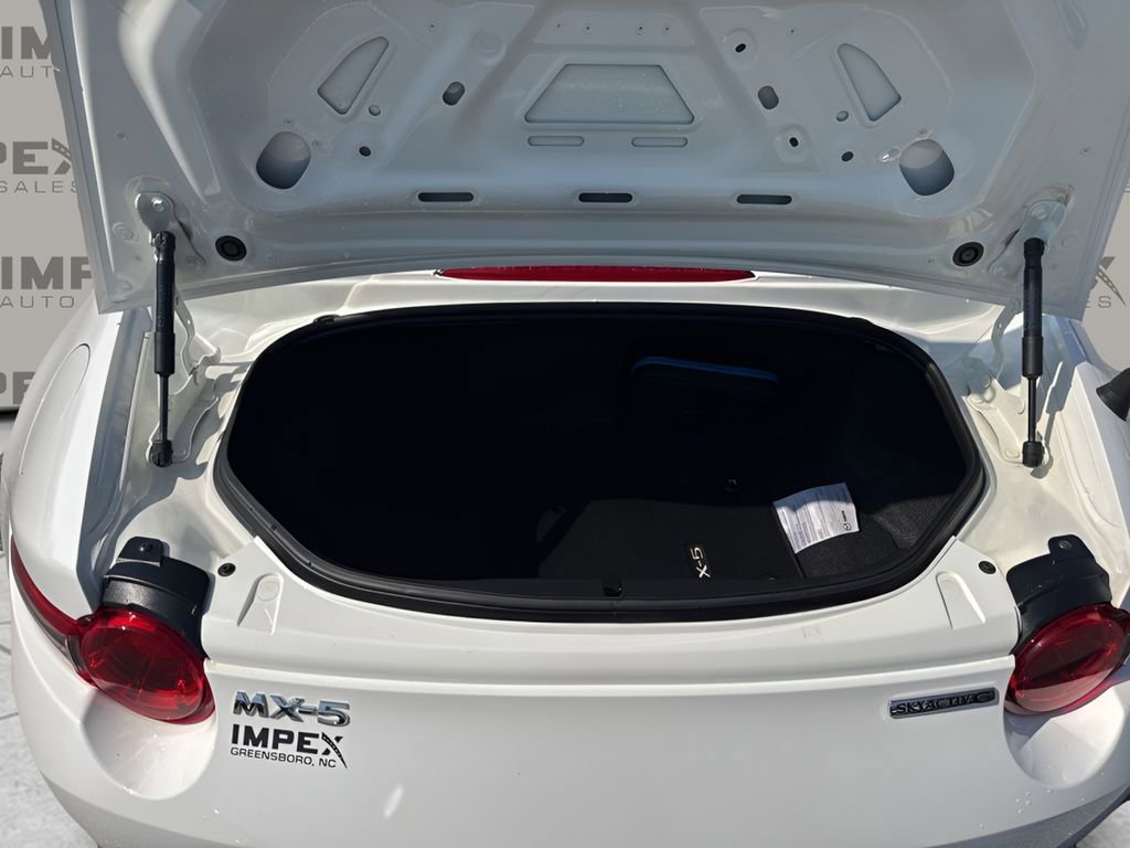 Used 2021 MAZDA MX-5 Miata Sport w/ Appearance Package image 25