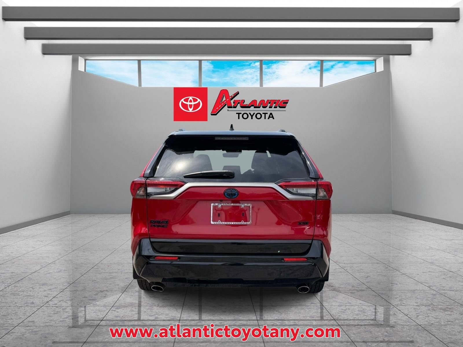 Used 2022 Toyota RAV4 XSE w/ Weather Package AWD/4WD image 7