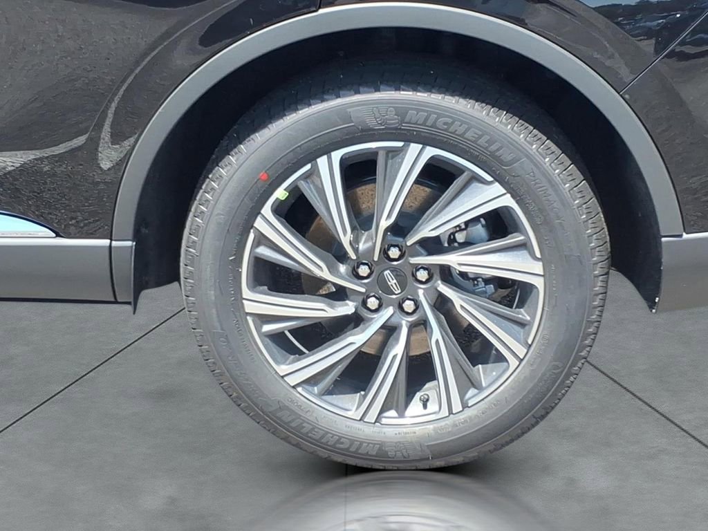 New 2026 Lincoln Aviator AWD image 4