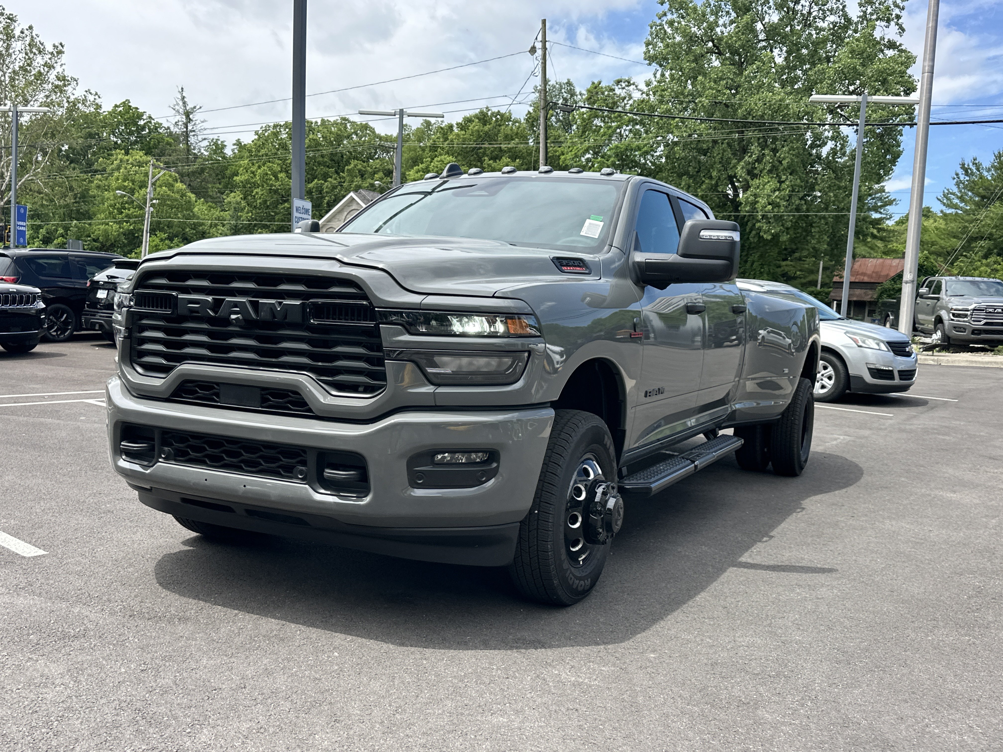 New 2026 RAM 3500 Big Horn AWD/4WD image 24