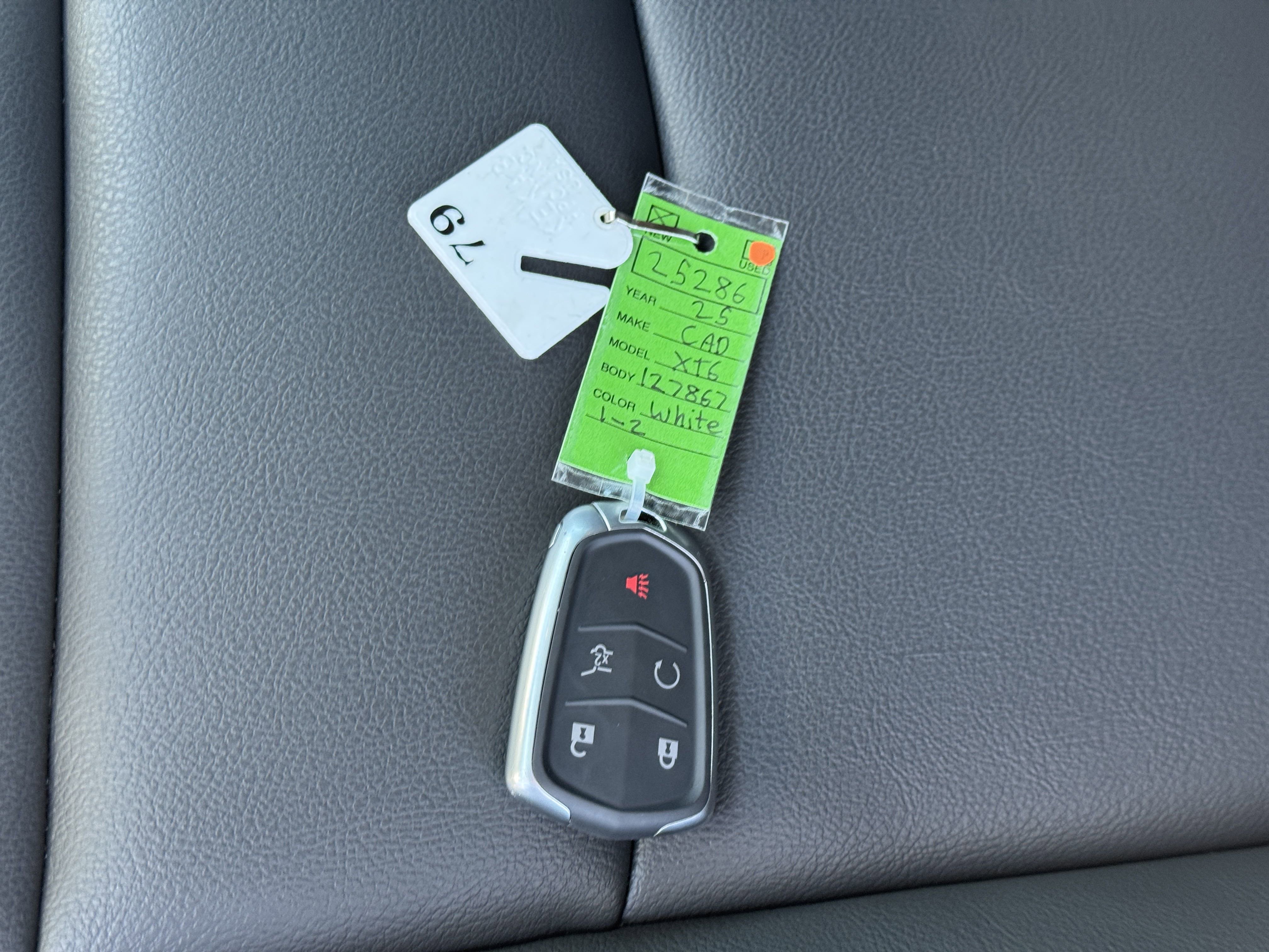 New 2025 Cadillac XT6 Luxury image 37