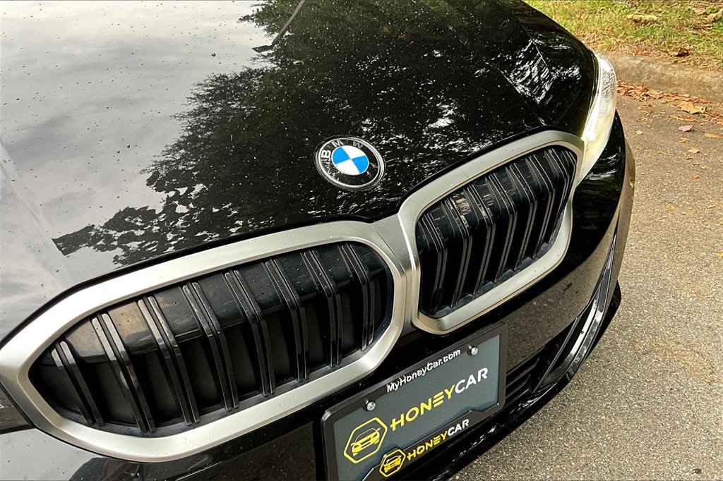 Used 2023 BMW 330i Sedan w/ Premium Package image 30