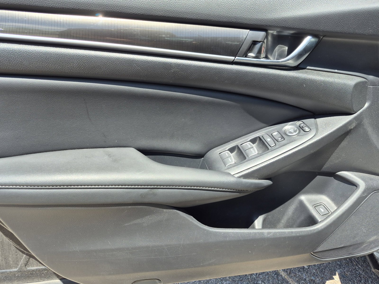 Used 2022 Honda Accord Sport image 14