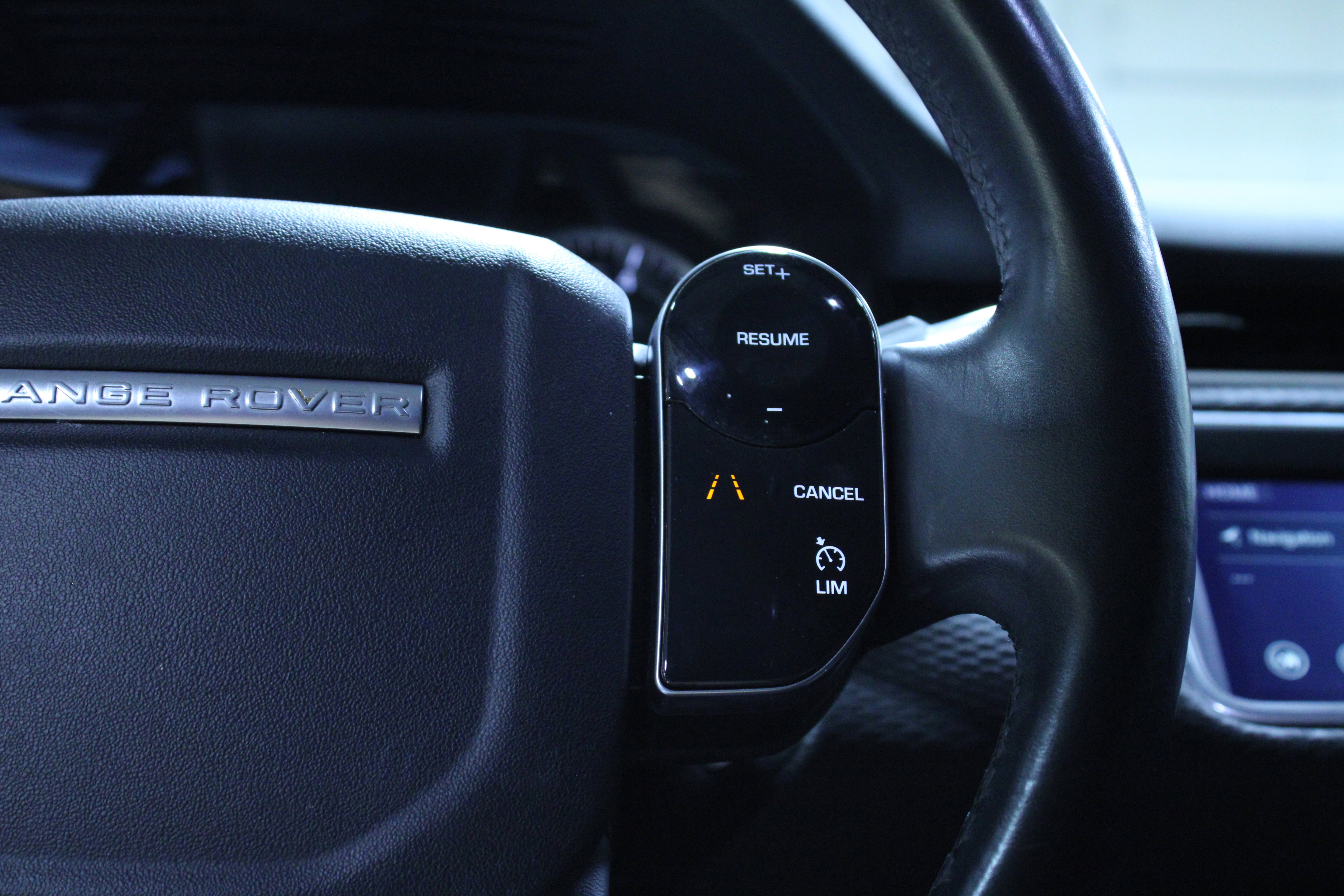 Used 2020 Land Rover Range Rover Evoque S image 15
