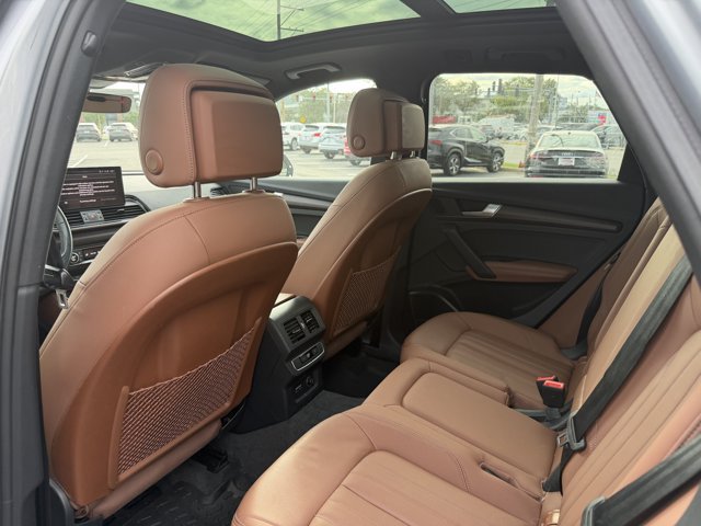 Used 2022 Audi Q5 2.0T Premium Plus AWD/4WD image 5