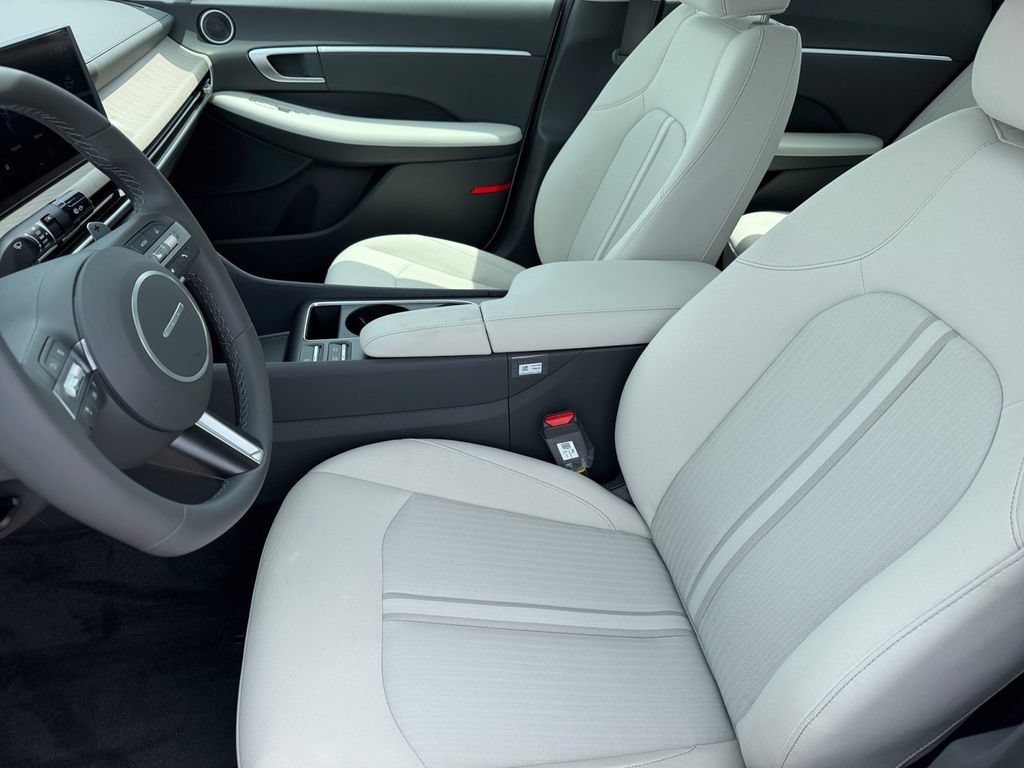 New 2026 Hyundai Sonata SEL FWD image 10