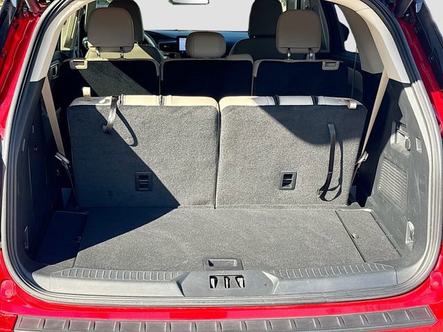 Used 2024 Ford Explorer XLT w/ Equipment Group 202A image 12