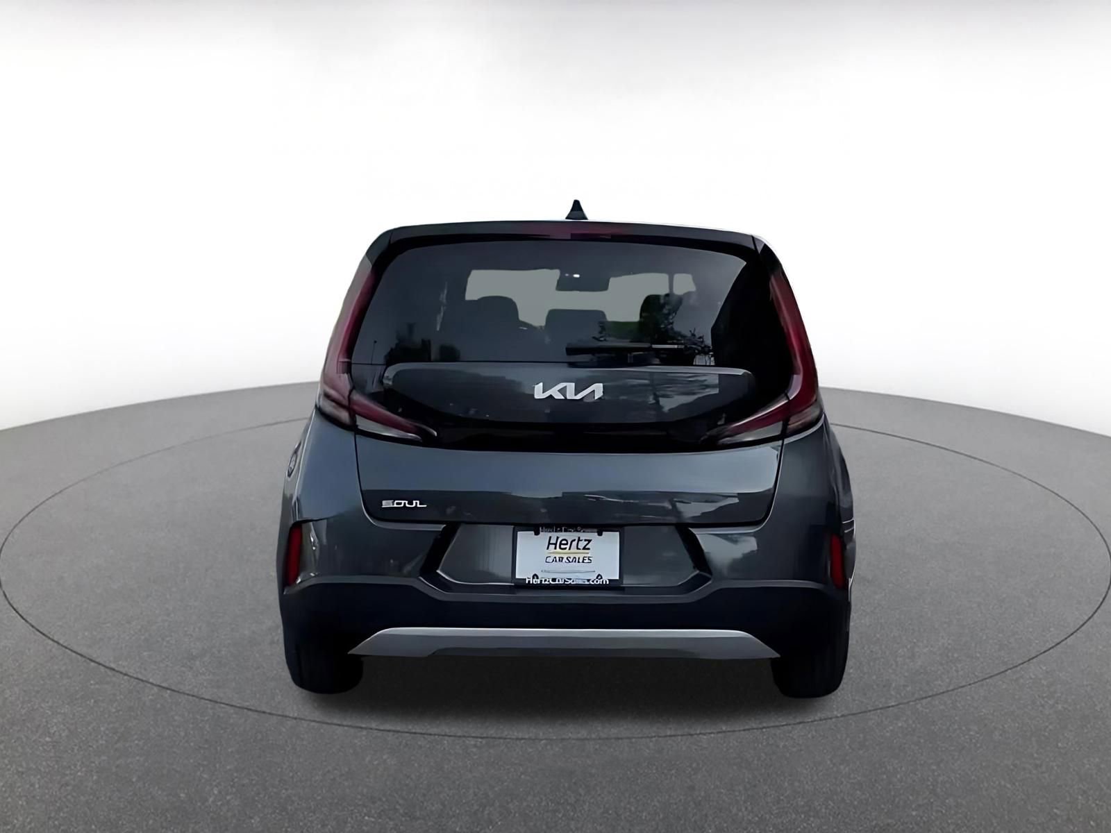 Used 2025 Kia Soul LX w/ LX Technology Package FWD image 12