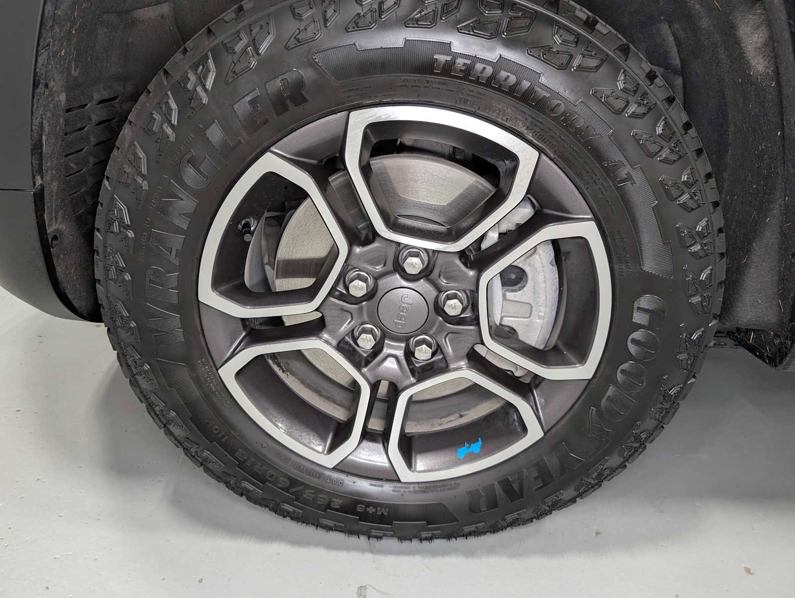 Used 2024 Jeep Grand Cherokee Trailhawk image 3