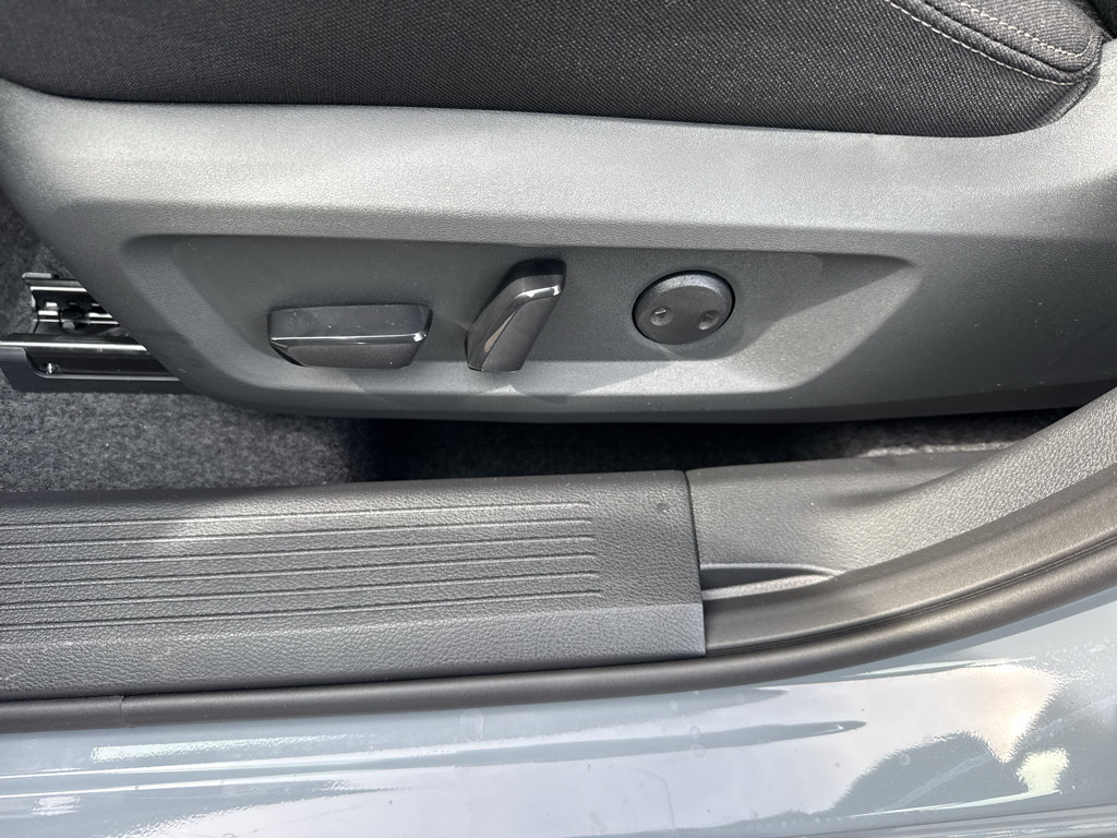 New 2026 Nissan Rogue SV AWD/4WD image 15