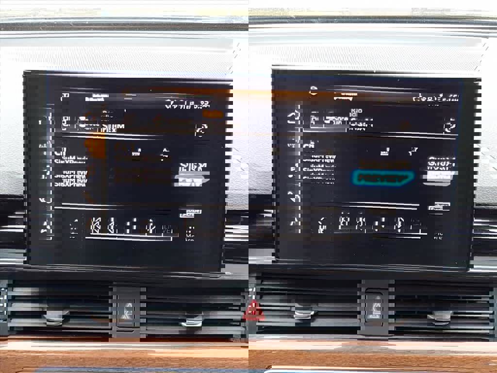 Used 2021 Audi A4 2.0T Premium w/ Convenience Package image 11