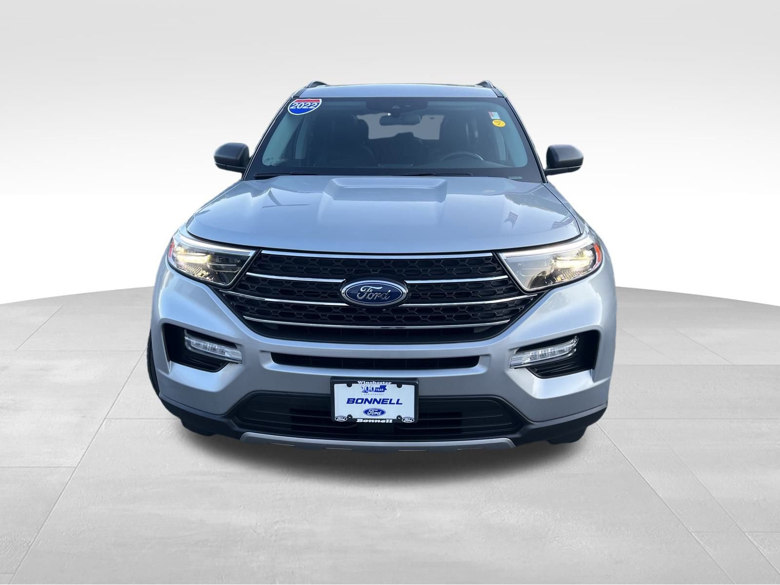 Used 2022 Ford Explorer XLT w/ Equipment Group 202A image 9