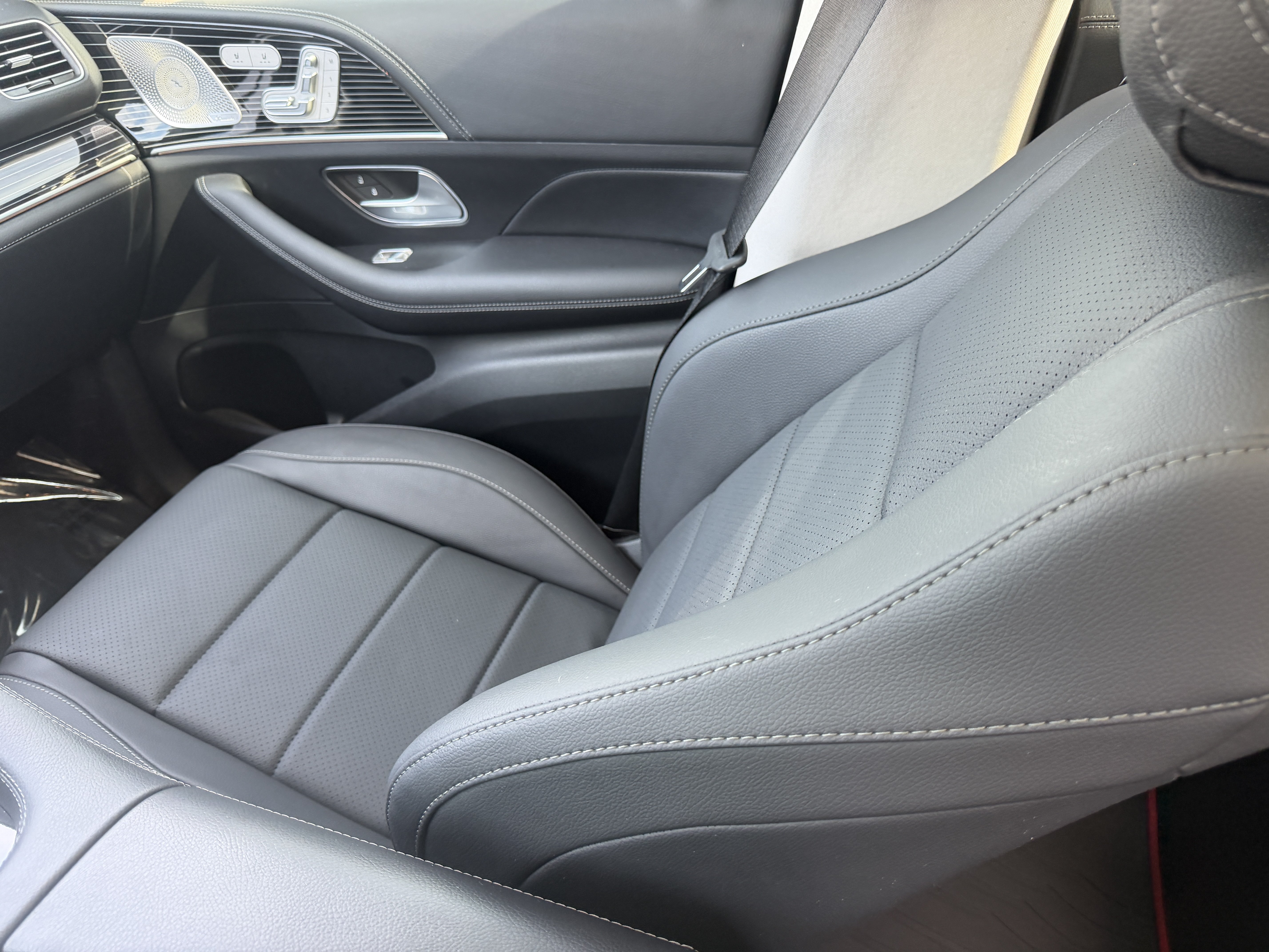 Used 2025 Mercedes-Benz GLE 350 4MATIC image 19