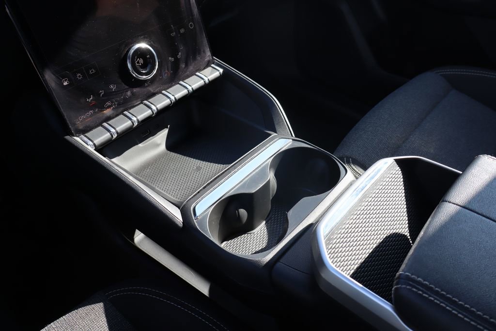 Used 2025 GMC Terrain Elevation image 23