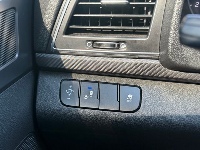 Used 2018 Hyundai Elantra Sport w/ Sport Premium Package 03 image 19