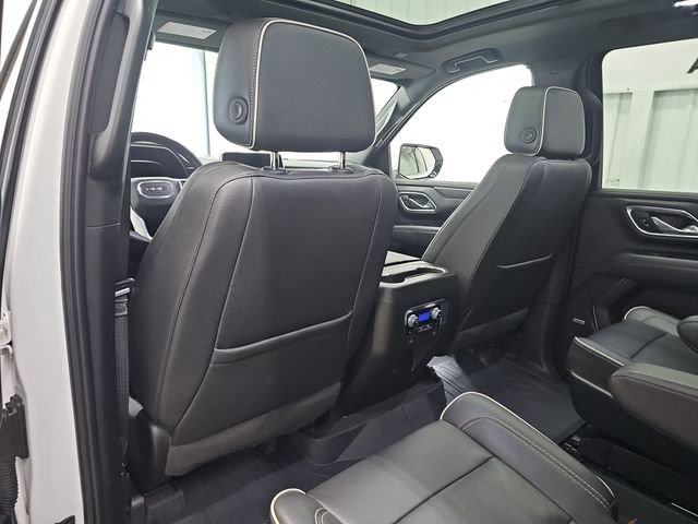 Used 2023 GMC Yukon XL SLT w/ SLT Premium Package AWD/4WD image 36