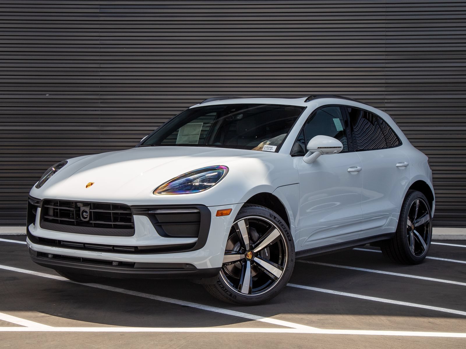 New 2026 Porsche Macan AWD/4WD image 1