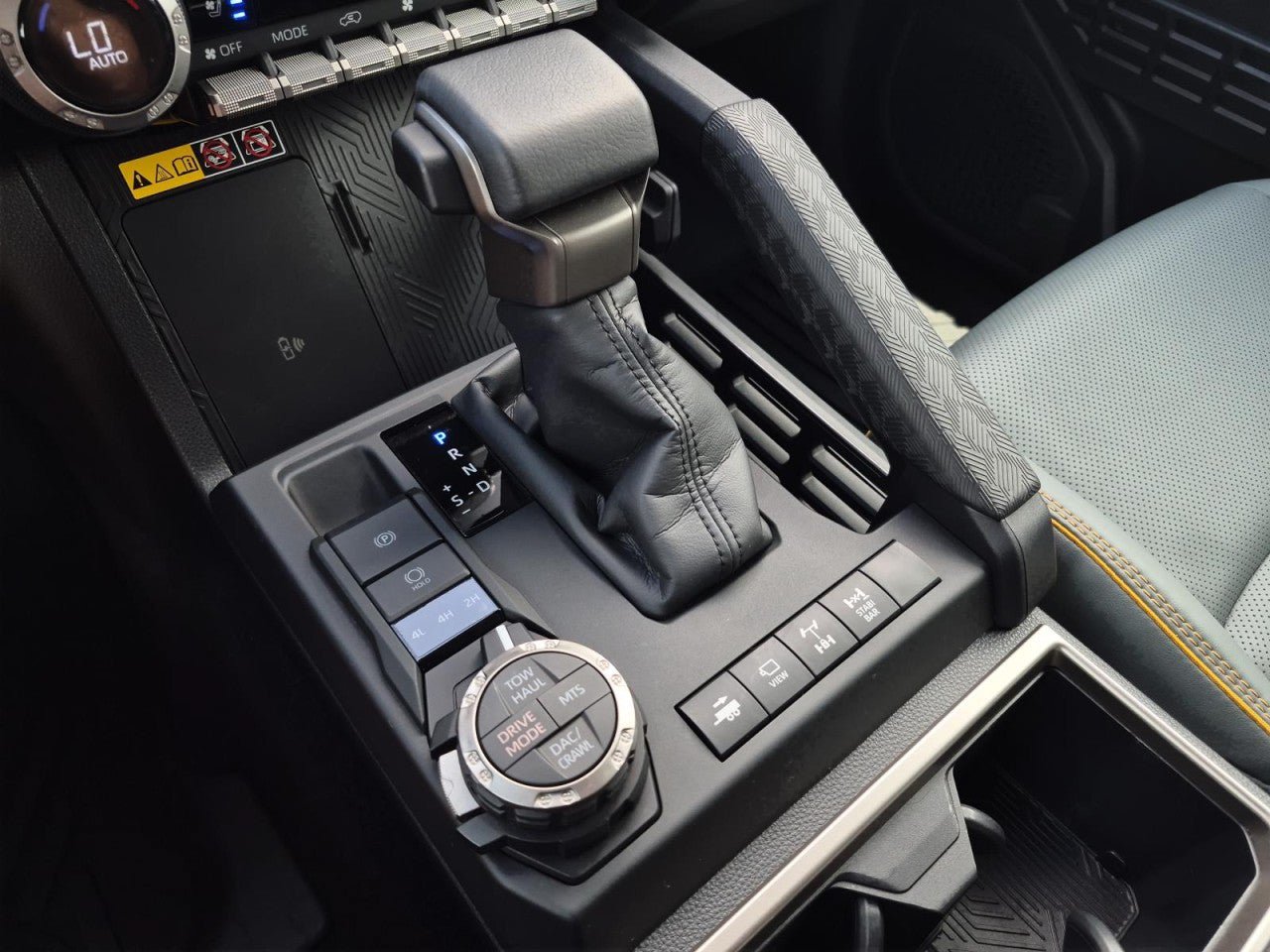 Used 2025 Toyota 4Runner Trailhunter AWD/4WD image 38