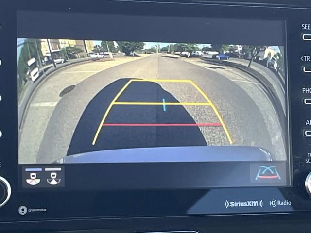 Used 2021 Toyota Venza LE AWD/4WD image 41