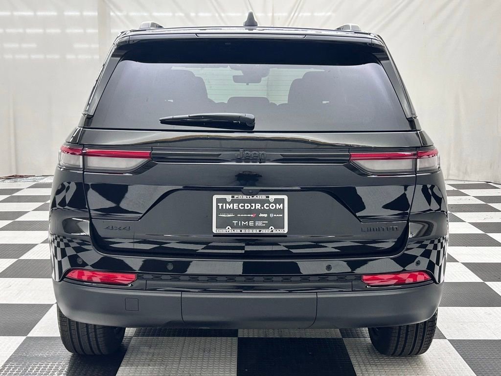 New 2025 Jeep Grand Cherokee Limited w/ Black Appearance Package AWD/4WD image 6