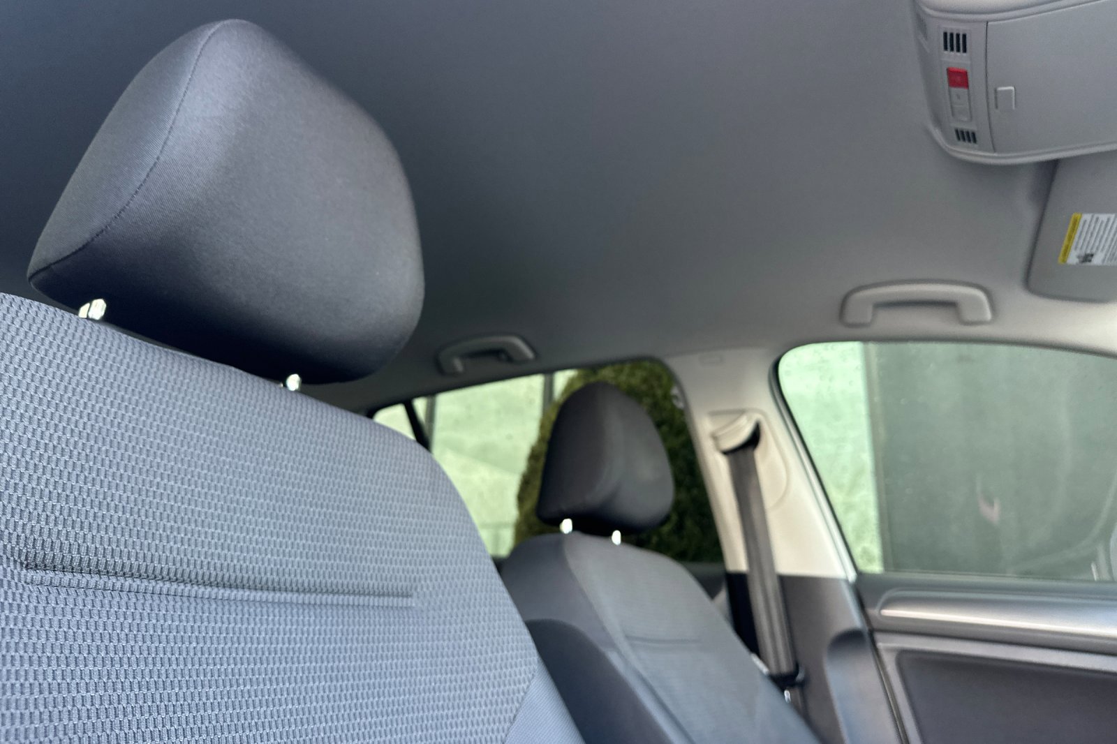 Used 2019 Volkswagen e-Golf SE w/ Driver Assistance Package image 17