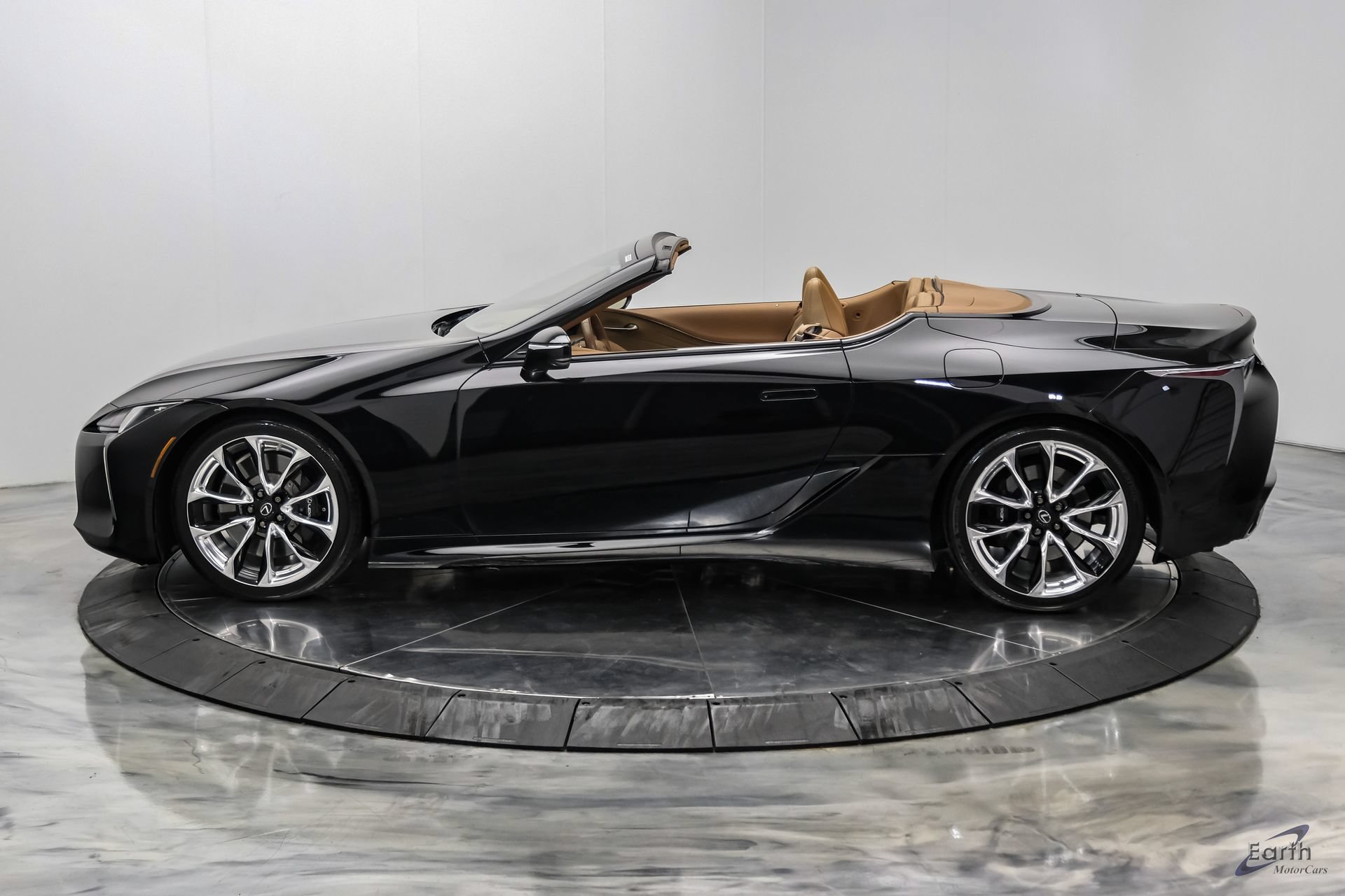 Used 2021 Lexus LC 500 Convertible w/ Touring Package RWD image 9