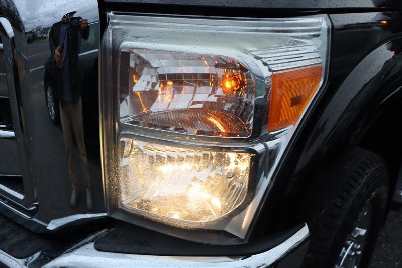 Used 2013 Ford F250 Lariat w/ Chrome Pkg image 23