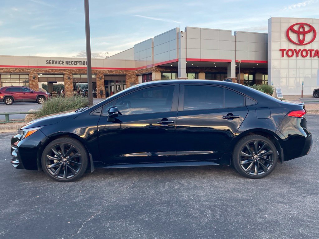 Used 2024 Toyota Corolla SE FWD image 8