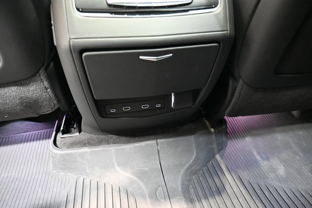 Used 2025 Cadillac Escalade ESV Sport Platinum w/ LPO, Floor Liner Package image 38