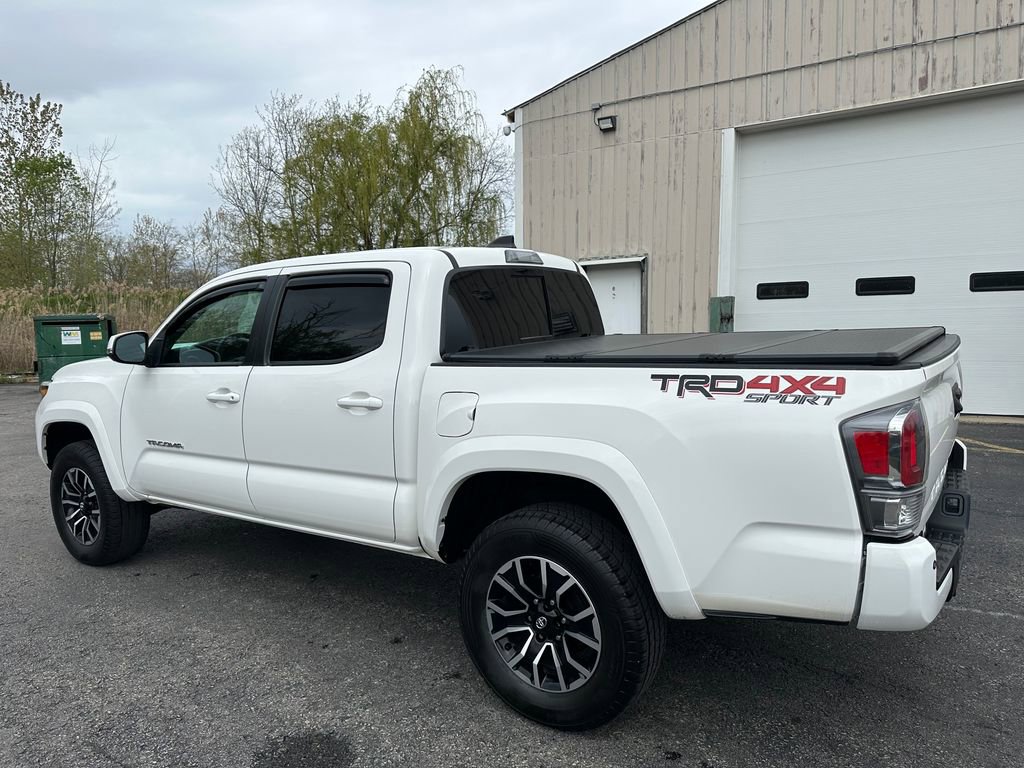 Used 2021 Toyota Tacoma TRD Sport w/ Technology Package AWD/4WD image 17