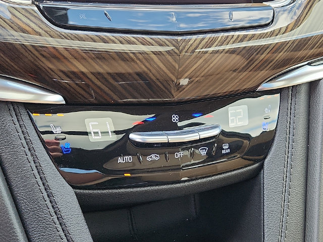 Certified 2022 Cadillac XT6 Sport w/ Platinum Package AWD/4WD image 16